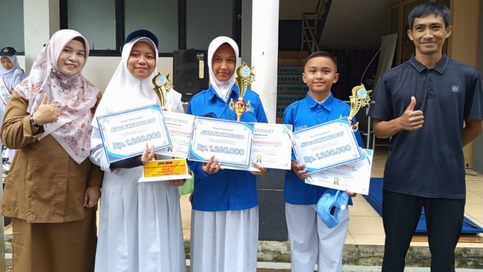 Beasiswa Prestasi Akademik Semester Ganjil 2025/2026 